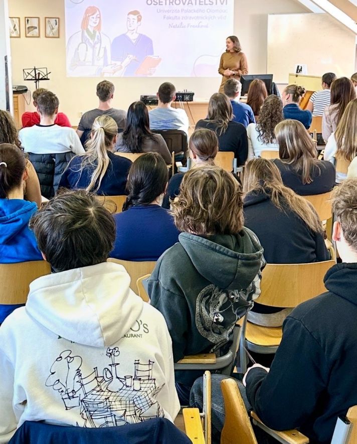 Akadenický týden, přednášející a studentské publikum